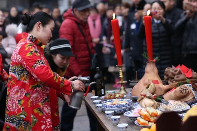 春節(jié)去烏鎮(zhèn)好玩嗎？——一場(chǎng)文化與自然的交織之旅，春節(jié)烏鎮(zhèn)游，文化與自然的完美交織之旅